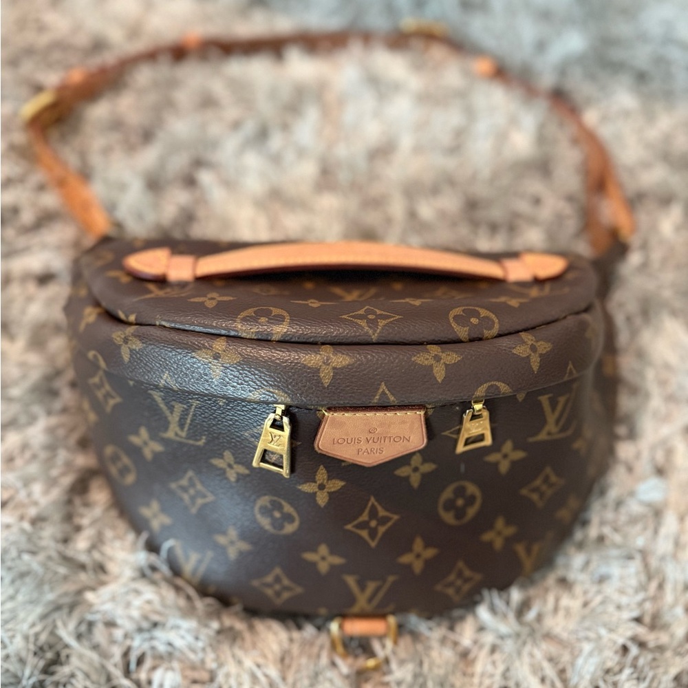 Louis Vuitton Brown Monogram Women's 2021 Bum Bag with Dust bag and COA